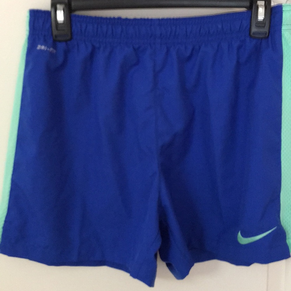 Nike Dri-Fit windshorts